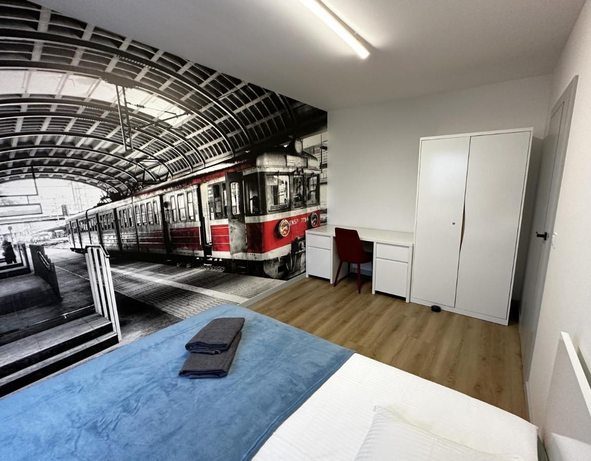Apartament Lotnisko Chopina Warsaw Airport Exterior photo